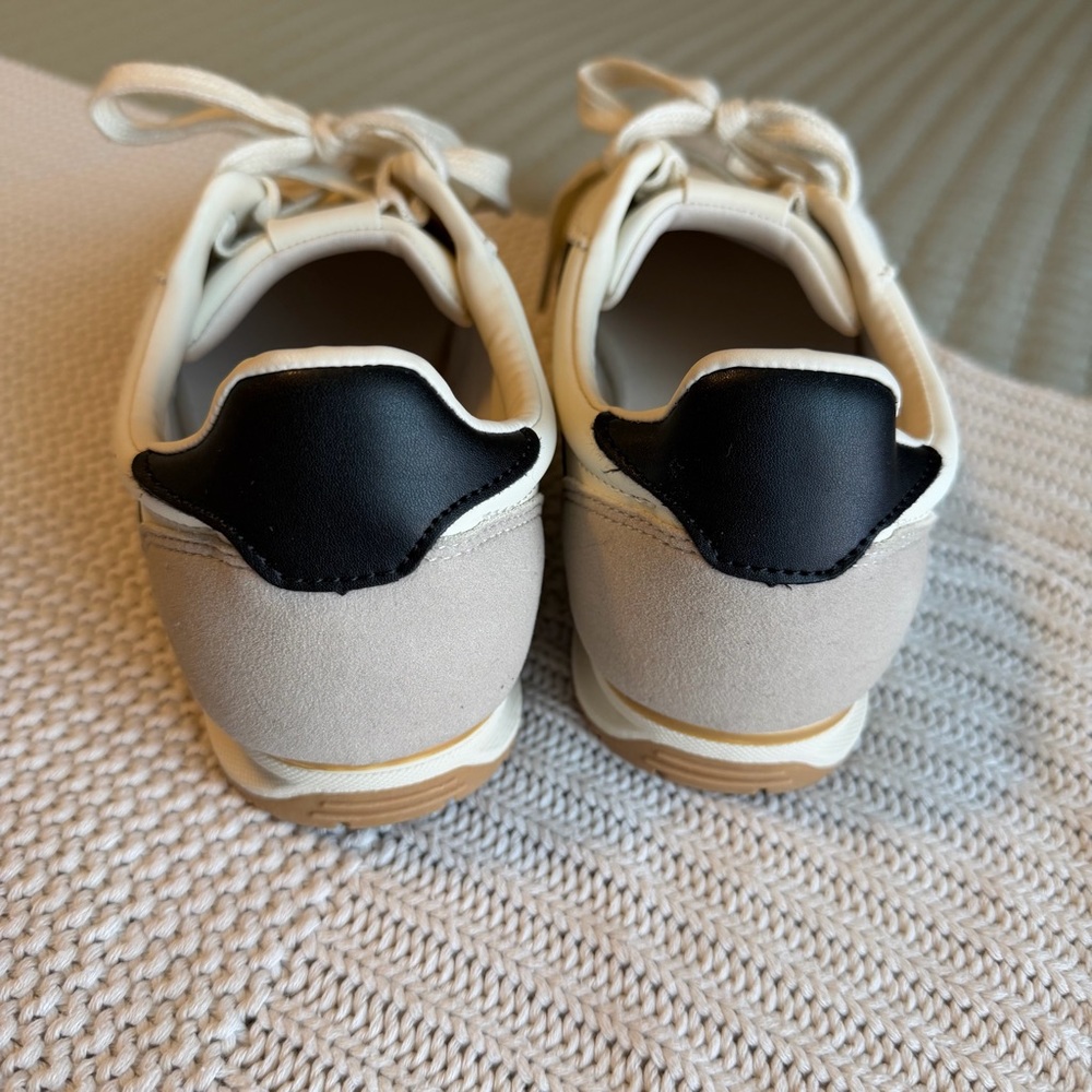 No Boundaries Black and White Sneakers Size 9 - Picture 6 of 8